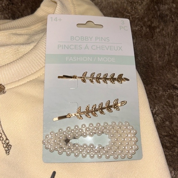 Bride to Be Wifey Gift Bundle (Sweatshirt Ring Dish, Mrs. Necklace & Bobby Pins) - Picture 5 of 6